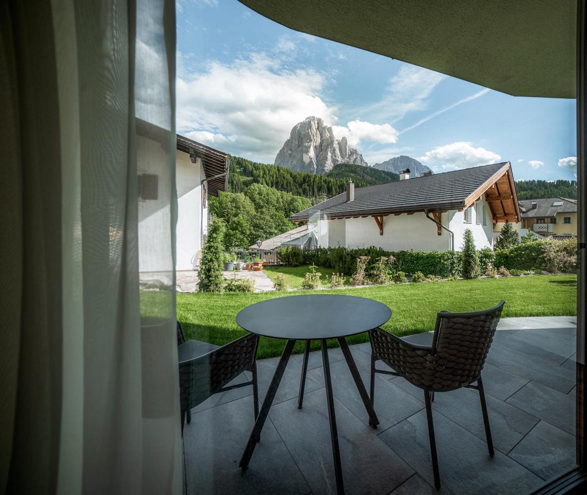 Anna Lodges Dolomites Santa Cristina Val Gardena Exterior foto